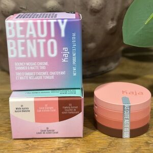 Beauty Bento Bouncy Mosaic Chrome Trio eyeshadow stack